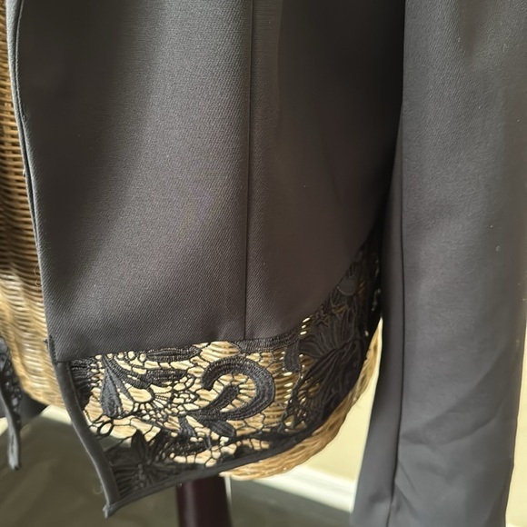 NWT New York & Co Soho Jeans Black Blazer with Jacket with Lace Detail XL - Picture 2 of 9